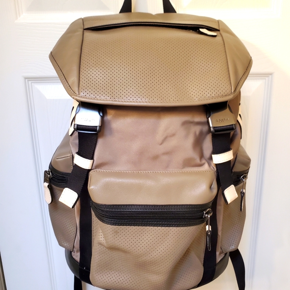 Coach Trek 72018 Men's Backpack in Taupe